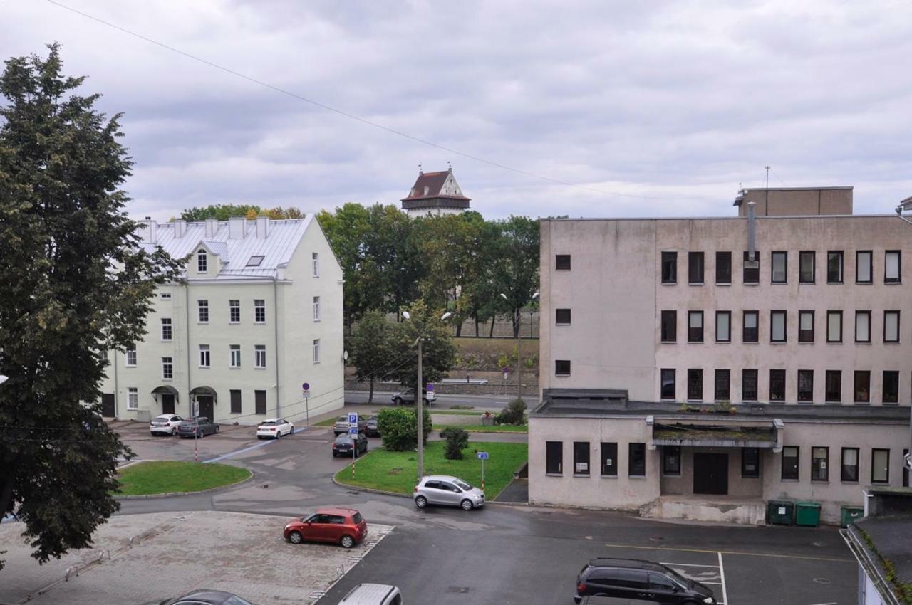 Castle View Apartment Narva Extérieur photo